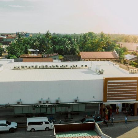Kojo Hotel Tagum Esterno foto